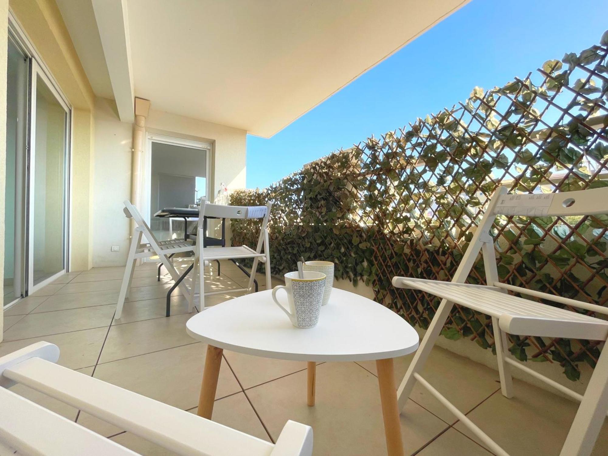 3P Climatise Avec Parking, Piscine, Proche Plage Et Commerces A Sete - Fr-1-338-497 Exteriör bild